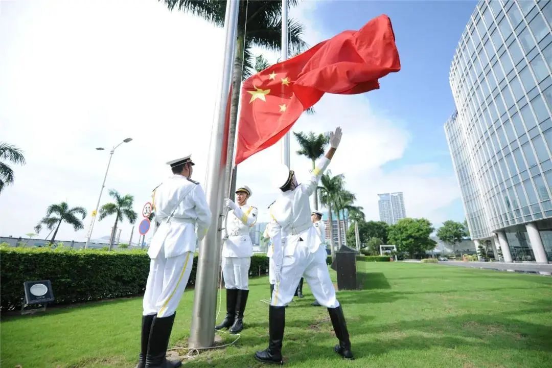 中集慶生，凌宇與兄弟企業(yè)同升一面旗